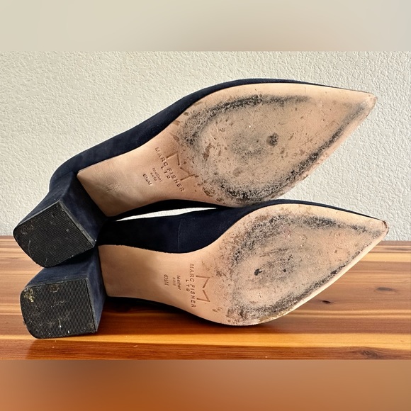 Marc Fisher Zala navy suede block heel pump - Picture 6 of 8